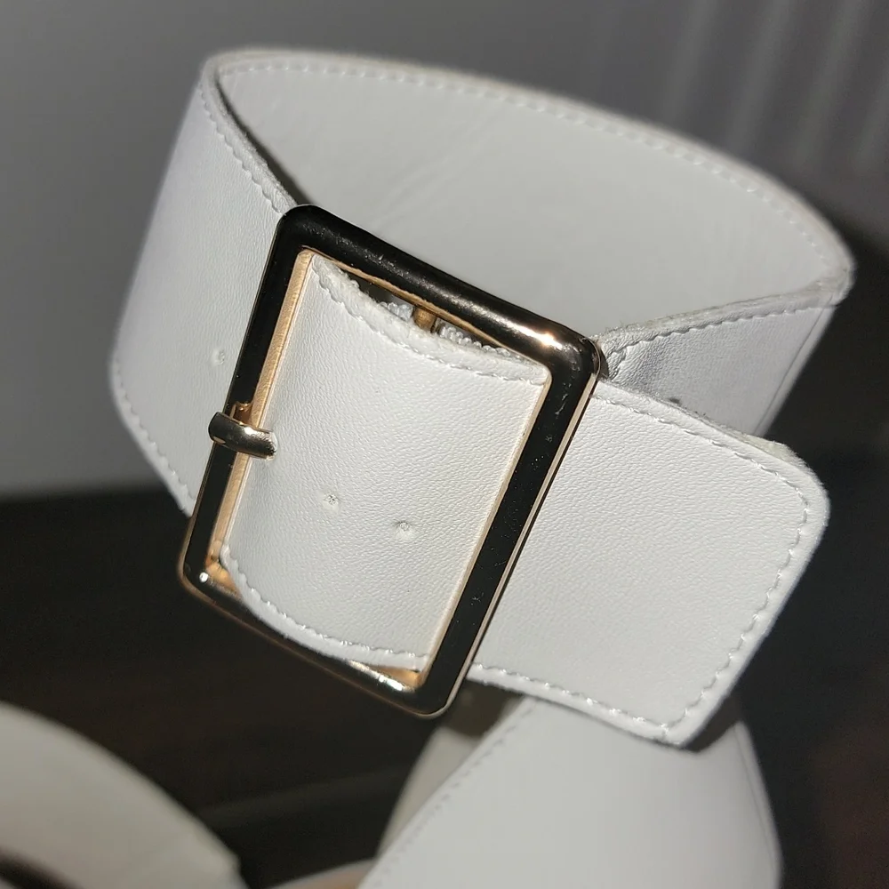 Wild Diva Chunky Heels - Picture 3 of 5